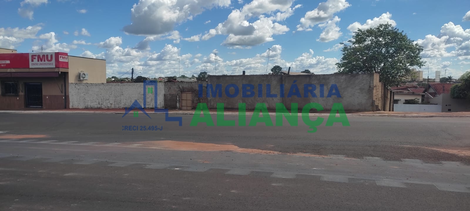 Terreno Comercial a Venda